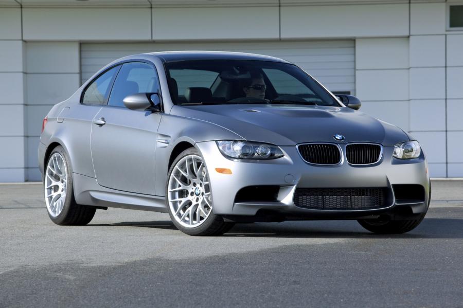  BMW M3 Frozen Gray Coupe 2011 года  (фото 11 из 21)